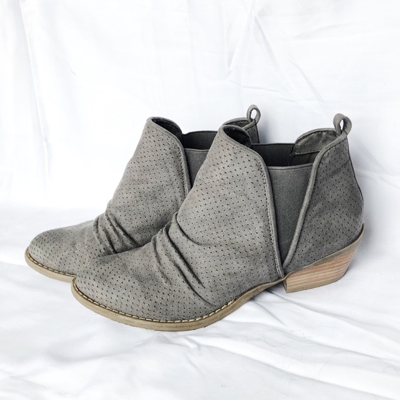 report gray booties